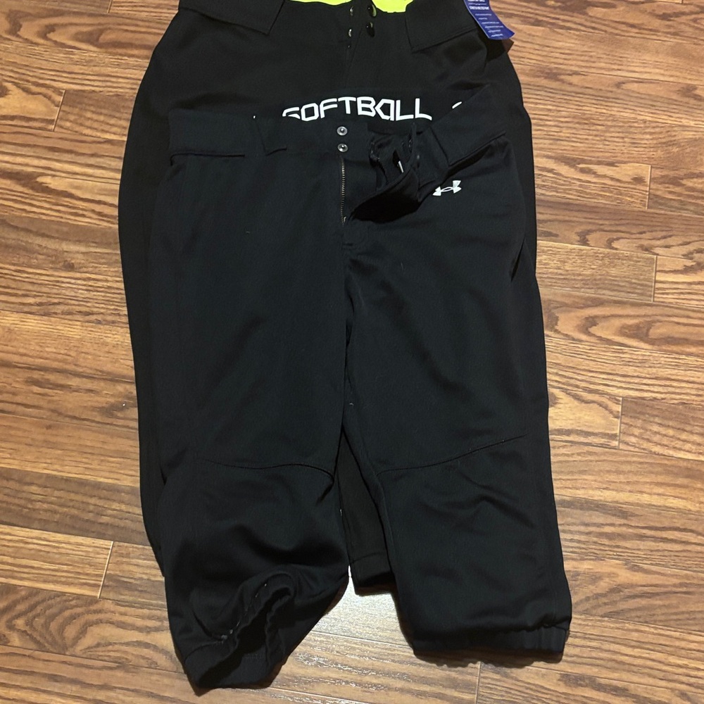 Under Armour women’s/teen Softball pants set of 2